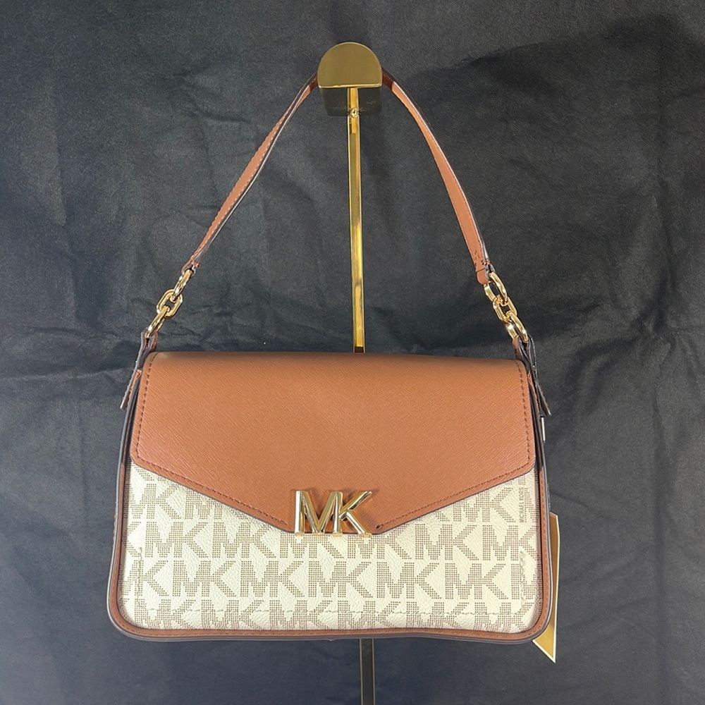 NWT = MICHAEL KORS LEADER SHOULDER BAG . - Picture 1 of 8